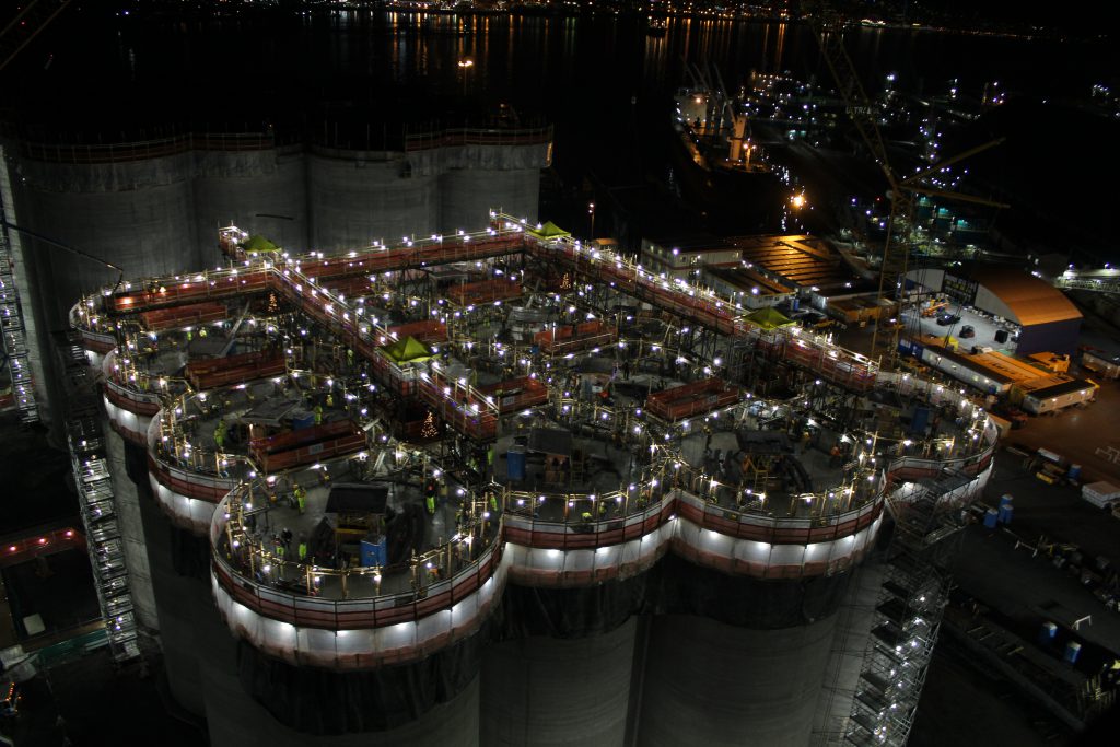 The north annex slip operation consisted of 16 individual cells that make up a third of the terminal's total storage capacity. An average of 200 craft worked day and night to install 10,000 cubic yards of concrete and 2.4 million pounds of rebar without any recordable injuries.