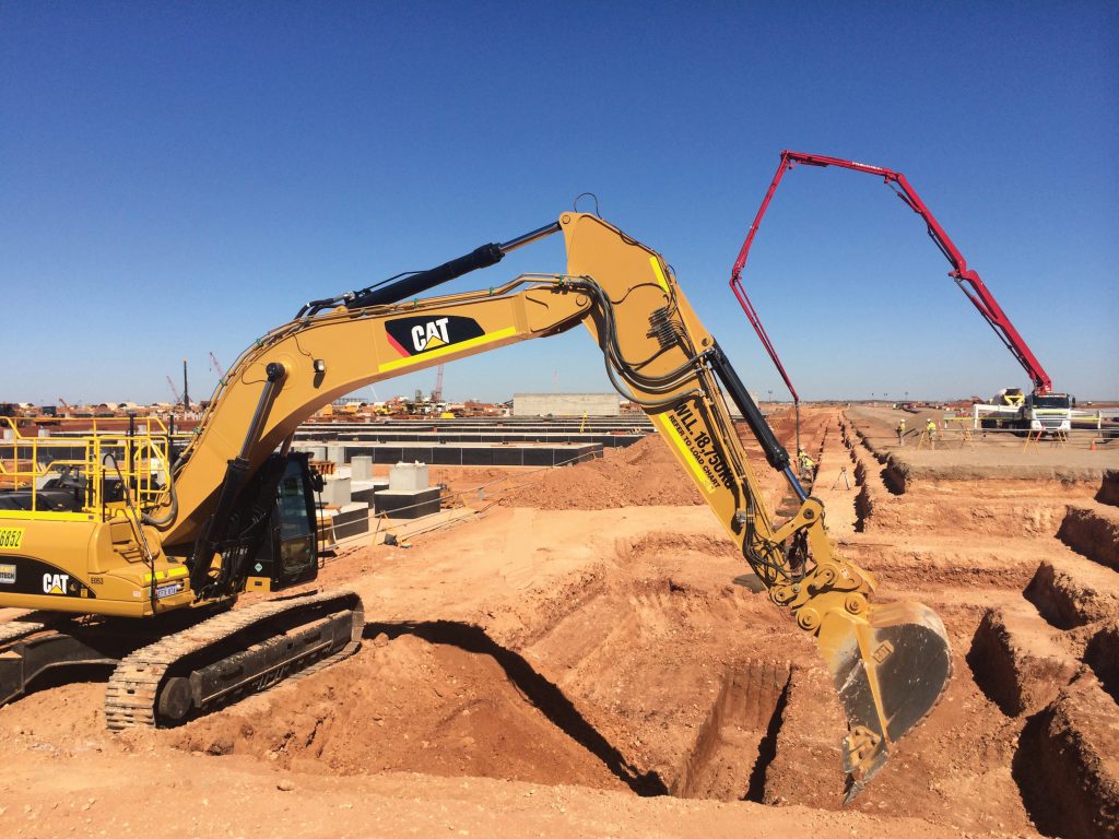 Over 130 (80 miles) of underground piping will be installed during the course of the project. Kiewit is also constructing many systems on site, including plant fire, potable and utility water systems.