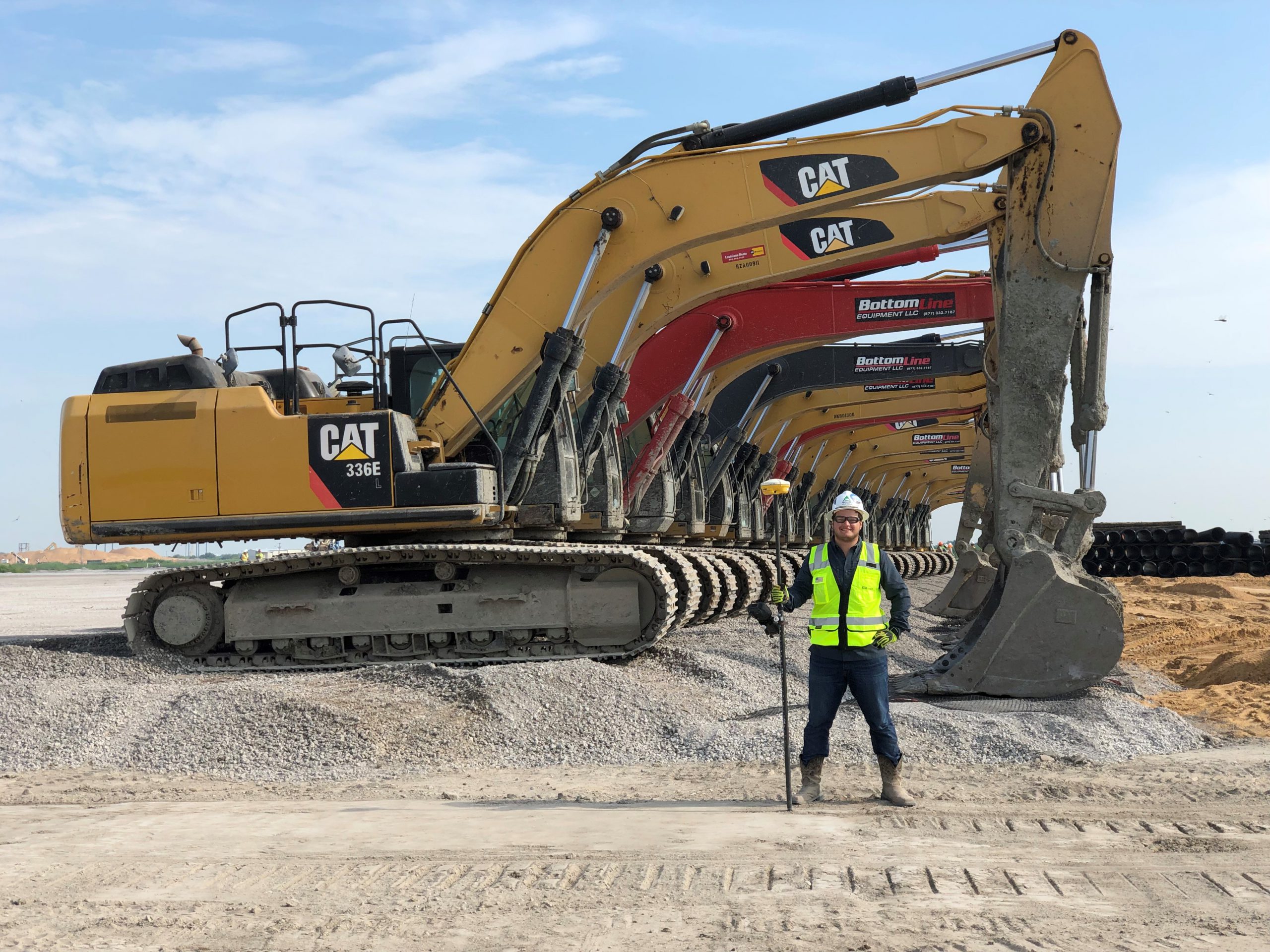 Kiewit launches fulltuition scholarship, leadership program at