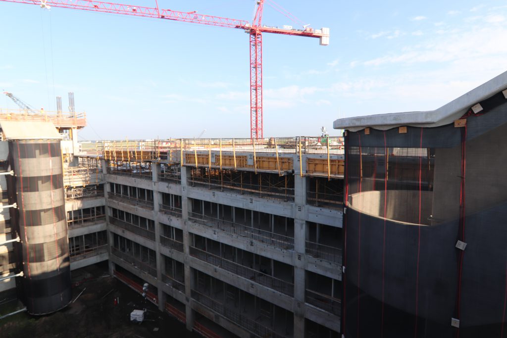 A segment of the job included overseeing construction of a six-level 402,000-gross-square-foot parking garage. 