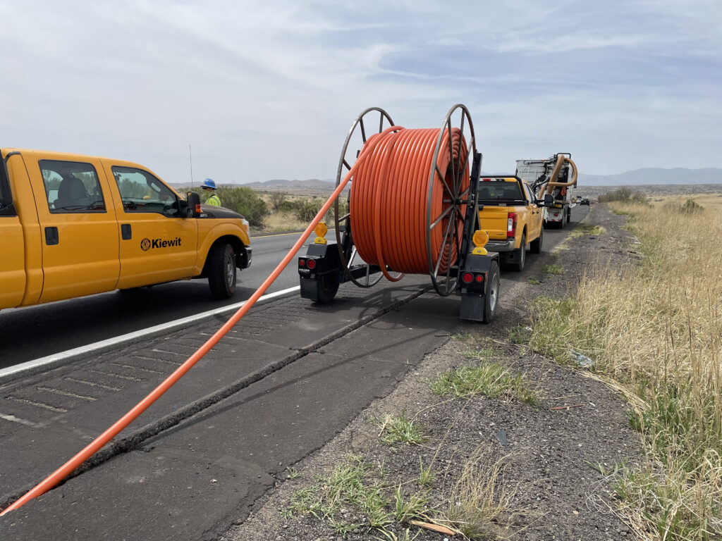 The CleanFast truck, conduit installation crew and slurry backfill crew worked together in sequence as a continuous convoy. This minimized impacts to traffic and accelerated production — resulting in the crew installing 360,000 feet of conduit in four months. 