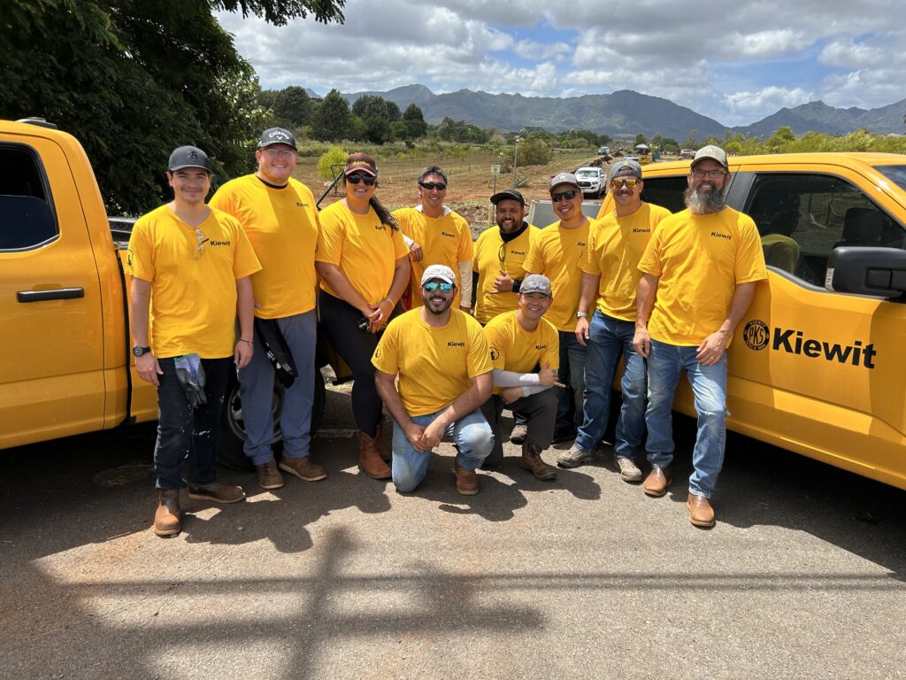 During Kiewit Volunteers Month, the Kiewit Building Group Inc. team in Hawaii helped care for the Kūkaniloko Birthstones, one of the state’s most culturally important sites. Volunteers watered plants, cleared brush and mowed lawns at the 5-acre preserve.